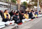 Published on 7/22/2002 Practitioners Hold a Memorial Candle Light Vigil in front of the Chinese Consulate in Sydney, Australia on the third year of the persecution since July 20, 1999