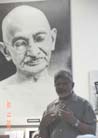 Published on 7/18/2001 LA-DC Van Tour Arrived in TN; Mr. Gandhi hosted Falun Gong Seminar 
