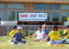 Published on 7/18/2001 LA-DC Van Tour Arrived in TN; Mr. Gandhi hosted Falun Gong Seminar 
