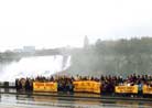 Published on 12/31/2001 Canadian and US Falun Dafa Practitioners Wish their Great Teacher a Happy New Year
