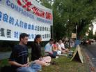Published on 1/13/2003 Practitioners in Melbourne, Australia Gather to Protest the Genocide Practiced by the Jiang Regime