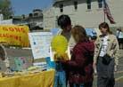 Published on 5/1/2001 Practitioners started to promote Dafa at 2001 New Jersey Community Festival