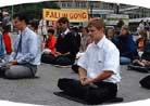 Published on 7/24/2001 German Dafa practitioners&rsquo; activities in Berlin during one year of suppression by the evil force 