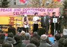 Published on 11/6/2001 Organized by Falun Dafa and Friends of Falun Gong, the "Peace and Compassion Day" festival was supported and/or sponsored by more than 20 organizations, caring professionals and elected officials