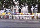 10/18/2001发表.法轮功及支持者伦敦大游行呼吁国际阻止中国国家恐怖主义蔓延