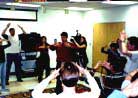 Published on 1/23/2001 On January 13, practitioners from Houston and San Antonio held an Falun Gong workshop in El Paso. 80 local residents attended the worshop, the Mayor of El Paso wrote a welcome letter to practitioners and local newspaper and TV station reported the event.