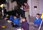 2/16/2002发表.休士顿法轮功学员在中领馆前声援西人学员