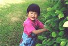 Published on 5/26/2002 澳洲公民戴志珍的两岁幼女：“儿童节　我要爸爸”(图)
