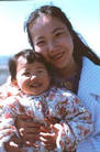 Published on 5/24/2002 Breakthrough in UK "Minghui Incident;" Little Minghui has successfully obtained her Chinese passport (Photo)
