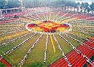 Published on 1997 Falun Dafa practitioners in Wuhan, forming the Falun emblem, 1997.