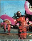 Published on 8/12/2002 UK: Prize for Falun Dafa at the Edinburgh Festival Fringe Parade (Photos)


