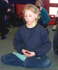 Published on 9/7/2002 On September 6, 2002, little Dafa practitioners Angel (12 years old) and Nancy (5 years old) were invited to participate in the "Mind and Body Health Day" held in Canada Pioneer Primary School located 100 kilometers (about 66 miles) outside of Melbourne. 

