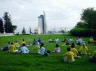 Published on 10/20/2003 Photo Report: Introducing Falun Dafa in Haifa, Israel


