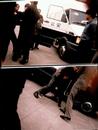 Published on 4/28/2000 2000年4月25日上午，警察正在天安门广场往警车里抓大法弟子