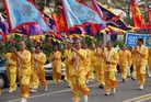 Published on 11/7/2006 Taiwan: Falun Gong Practitioners Hold Parade in Kaohsiung Supporting 15 Million Withdrawals from the Chinese Communist Organizations (Photos)