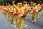 Published on 5/22/2006 New York: Falun Gong Practitioners Participate in Martin Luther King Parade, Organizers Express Appreciation (Photos)