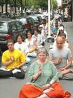France: Dafa Practitioners Gather in front of the Chinese Embassy to Appeal against the Persecution 