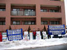 Published on 2/25/2006 Japan: Practitioners Protest CCP in front of the Chinese Consulate in Sapporo (Photos)