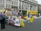 Published on 8/12/2002 On August 12, 2002, Falun Dafa practitioners organized an outdoor "Peaceful Journey of Falun Dafa" photo exhibition which was set up outside the Dublin Central Post Office building.

