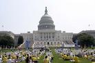 Published on 7/23/2005 Washington, DC: Falun Gong Practitioners Hold Large-scale Rally on July 20, People from All Walks of Life Show Support (Photos)