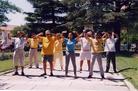 Published on 9/10/2003 In mid-August,2003, practitioners from Madrid, Barcelona and Valencia, together with Portuguese practitioners, came together and spent their summer vacation spreading Falun Dafa in Spanish cities.
Practitioners were spreading the Fa and practicing the exercises at Museum Park in Seville.