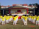 Published on 11/16/2004 On November 12, 2004, Falun Gong practitioners in Changhua County were invited to demonstrate the Falun Gong exercises at a National Yuan-Lin Agricultural and Industrial Vocational High School sports meet. 

