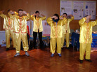 Ӣ��ѧԱӦ���μӽ��Ŵ�ѧBig Chill ��������࣬�������ͼΪ����չʾ 2007-3-4