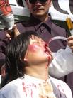 Published on 7/19/2004 French: Paris practitioners expose the Jiang regime to attempt forcing Falun Gong practitioners to give up their belief in Truthfulness, Compassion and Tolerance by employing various inhuman torture methods.