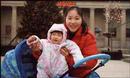 Published on 5/9/2001 Falun Gong practitioner and International student in Britain Mo Zhengfang was arrested in Beijing in December 1999 when she was 8 months pregnant. She was detained for one week and expelled to Britain.