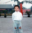 王博如,15岁，父亲王宏斌(石家庄，39岁)2003年10月9日被迫害致死 母亲冯晓梅一度流离失所