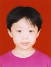 Published on 10/17/2004 Huang Xinyu was born on Jan. 8, 1998. She lost both her parents from the persecution of Falun Gong, and now lives with her grandparents.