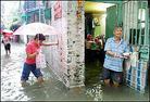 China floods Worsen as Disaster Victims Look to Bleak Future