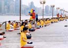 Published on 5/13/2000 香港学员庆祝世界法轮大法日. <br>中国，香港