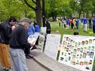Published on 5/18/2005 		图片报道：在波士顿花园庆祝世界法轮大法日
