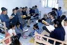 Published on 8/31/2005 历史图片：99年7.20以前，广西百色市学员集体学法炼功