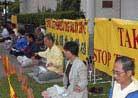 4/21/2001发表.��˹�ٷ��ֹ�ѧԱ�μ�ȫ����⵿��
