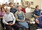 Published on 2/16/2001 On February 11, Orlando practitioners gave an introduction to Falun Gong and talked about the persecution in China to the church members at a church in Eustis City.