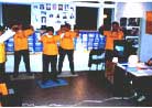 Published on 1/1/2001 During the Christmas holidays, Russian Falun Dafa practitioners held a 3-day photo exhibition to introduce Falun Dafa and clarify the truth about the persecution in China. 

