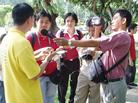 Published on 5/23/2005 		图片报道：在马来西亚槟城青年公园举行反酷刑活动
