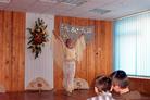 Published on 9/4/2003 乌克兰大法弟子在儿童之家举办歌舞演出（图）
