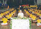 Published on 5/11/2001 Group practice in the rainstorm outside the Immigration Department on the afternoon of May 9

