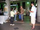 Published on 7/14/2004 台湾中坜“全民制止江氏集团跨海杀人”征签活动(图)
