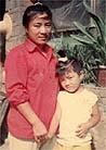 7/29/2000发表.龚宝华，女，35岁，北京市平谷县刘店乡刘店村人。遭看守所强行灌食于2000年6月27日去世。