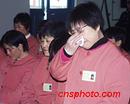 Published on 1/26/2001 官方宣传照片自曝暴力迫害真相