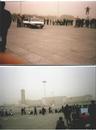 Published on 4/28/2000 2000年4月25日上午，警察正在天安门广场往警车里抓大法弟子