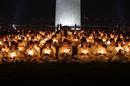 法轮功学员汇聚华府烛光守夜 呼吁紧急救援在中国被迫害的同修  美国 2001-7-20