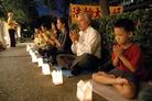 Published on 7/22/2004 Falun Gong practitioners in Los Angeles held a candlelight vigil entitled, "Commemorate Uncompromising Spirit, Protect Imperishable Conscience" on July 20, 2004 outside the Chinese Consulate. The practitioners lit candles and sent forth righteous thoughts once every 30 minutes.