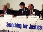 “寻求正义：抵制仇恨犯罪、酷刑和反人类犯罪”专题论坛在蒙特利尔举行 2004-06-20