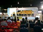 Falun Gong Practitioners Clarify Truth at 2004 Thailand National Health Exhibition