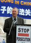 People from all walks of life join more than 1,000 practitioners in a rally in Washington D.C., calling for an end to the persecution of Falun Gong. Congressman Dana Rohrabacher makes a speech [July 20, 2006]